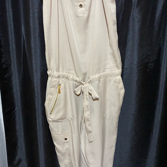 Cach’e beige romper - Picture 5 of 9